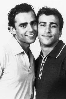 JR Bourne interpreta a Steinar Eysteinnson en Porcaria