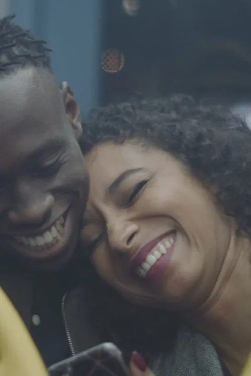 Michael Ajao interpreta a Aaron en Post-You, Me