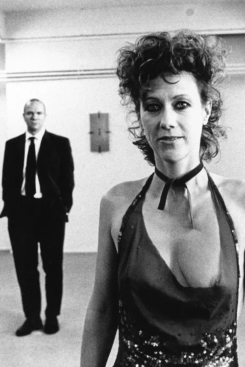 Sophie Bourel interpreta a La proustituée en Premier cri