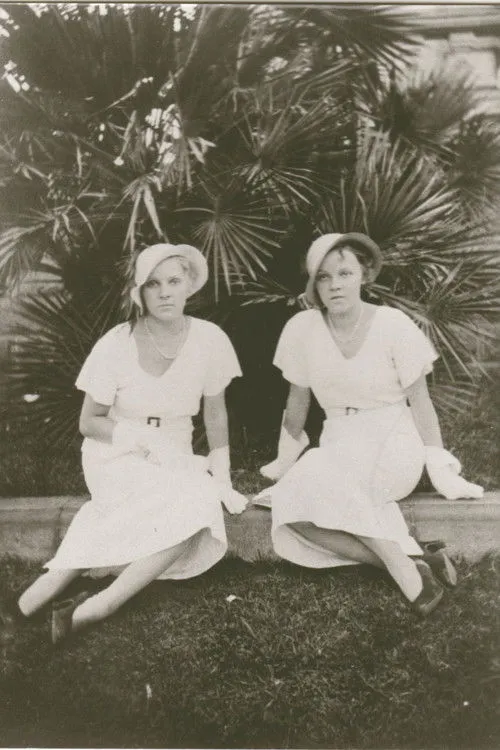 Shenda Román interpreta a en Presencia lejana