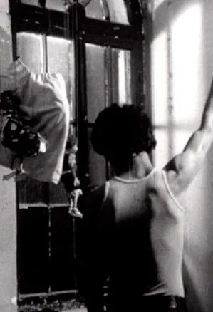 Arnon Zadok interpreta a en פרמיירות חוזרות