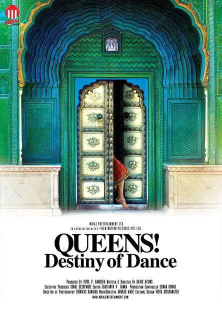Seema Biswas interpreta a  en Queens! Destiny of Dance