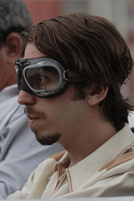 Hugo Halbrich interpreta a Gerente en ¿Quién es Echegoyen?