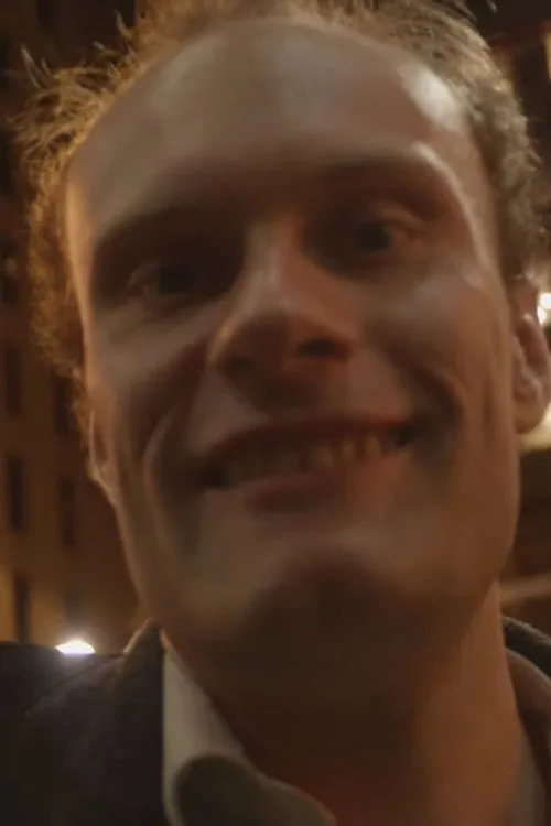 Samuel Austin interpreta a Deep state operative / Himself en Raiden Freeman: Megatron