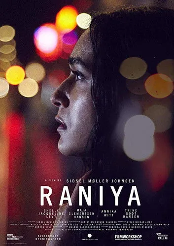 Shelly Levy interpreta a Raniya en Raniya