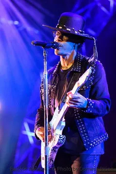 Raphael Saadiq interpreta a en Raphael Saadiq - Baloise Session 2019