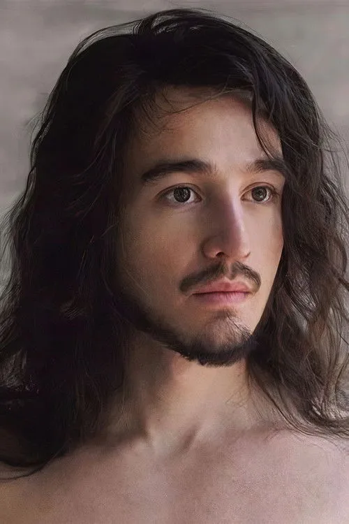 Tiago Iorc interpreta a en Reconstrução