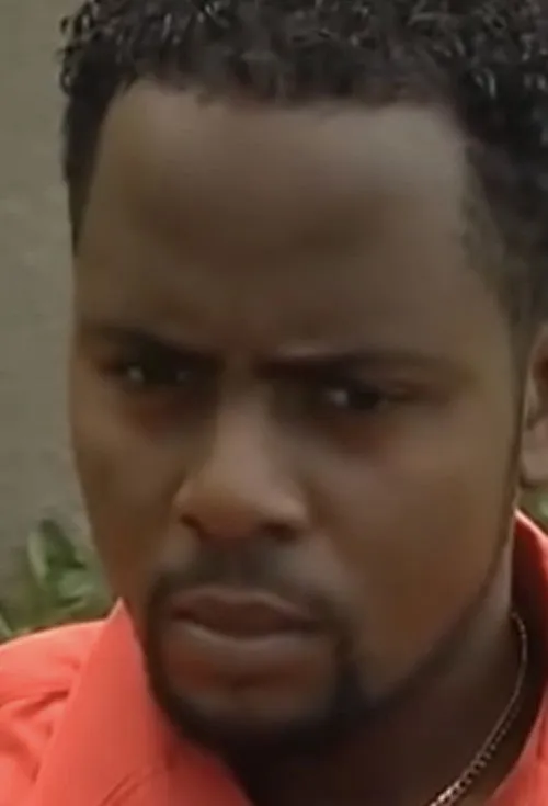 Wema Sepetu interpreta a Vivian en Red Valentine