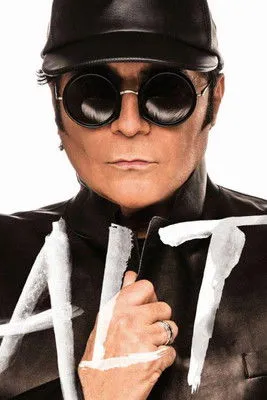 Renato Zero interpreta a Renato Zero en Renato Zero - Arenà: Renato Zero si racconta