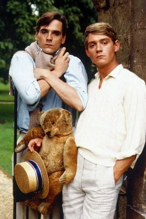 Charles Sturridge interpreta a Self en Revisiting Brideshead