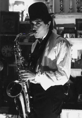 Rolandas Kazlas interpreta a en Rojuje irgi sninga