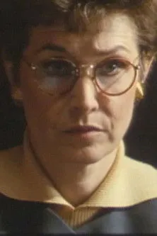 Lars Green interpreta a Gudmund Åkesson, prosecutor en Rosenbaum - Målbrott