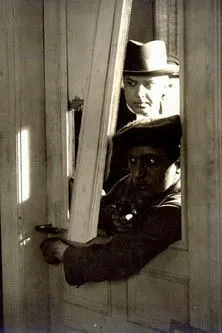 Peter Nielsen interpreta a Asbjørn Krag, detektiv en Rovedderkoppen