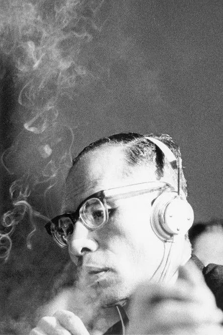 Jean-Paul Sartre interpreta a en Russelltribunalen