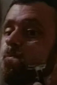 Stuart Campbell interpreta a Stuart en Satdee Night