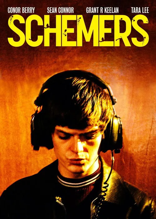Tara Lee interpreta a Shona en Schemers