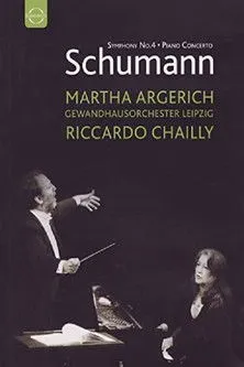 Martha Argerich interpreta a en Schumann - Symphony No. 4 – Piano Concerto