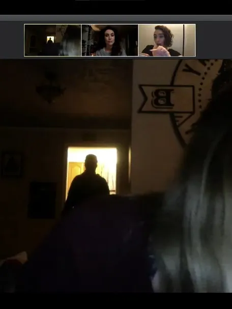 Kim Burns interpreta a Kim en Screen