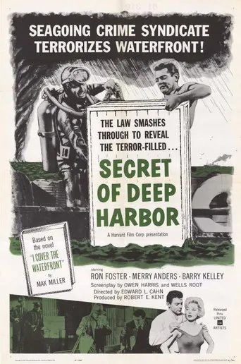 Ron Foster interpreta a Skip Hanlon en Secret of Deep Harbor