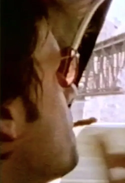 Paul Westerberg interpreta a Self en Seeing Through Paul