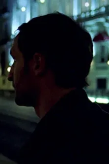 Julián Villagrán interpreta a Adrián en Segundo Aniversario