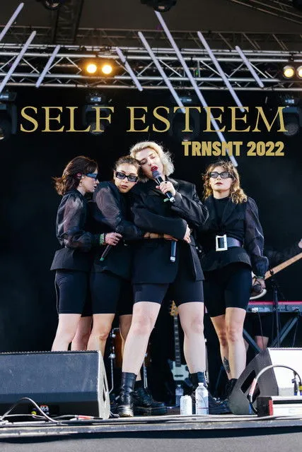 Self Esteem interpreta a en Self Esteem: TRNSMT 2022