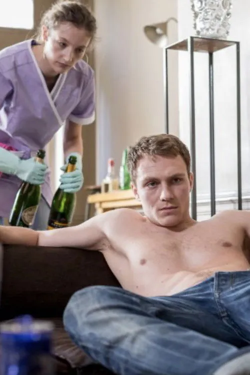 Hélène Kuhn interpreta a Anouk en Service de nettoyage