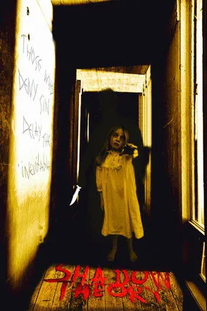 Eddie Navarro interpreta a  en Shadow Theory