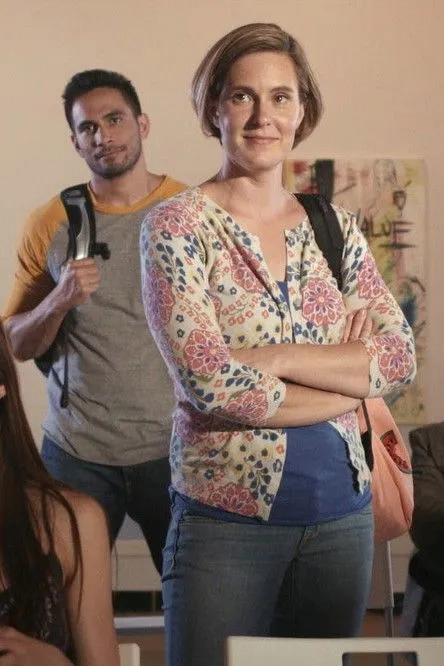 Alex Mauga interpreta a Mateo en She's Just Making It Up