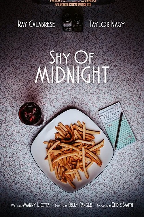 Ray Calabrese interpreta a Clark en Shy Of Midnight