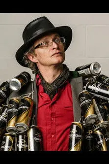 Simon Munnery interpreta a en Simon Munnery: Renegade Plumber