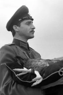 Stefan Mavrodiev interpreta a Mitko en Случаят Пенлеве