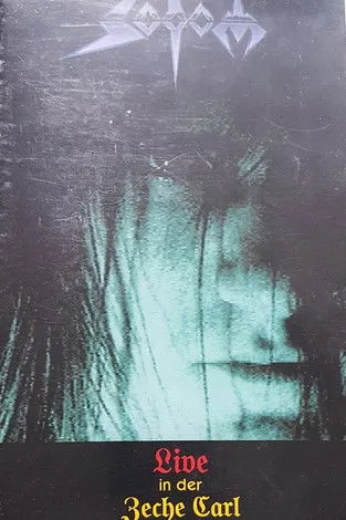 Guido "Atomic Steif" Richter interpreta a Self en Sodom - Live in der Zeche Carl