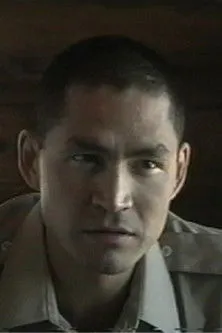 Reneltta Arluk interpreta a Gretta en Someplace Better