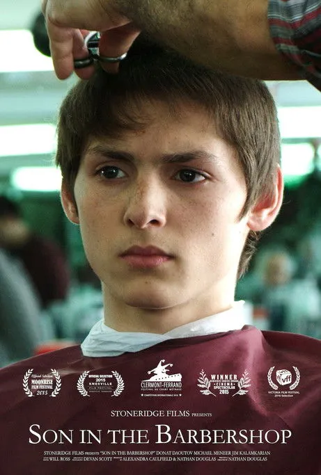 Michael Meneer interpreta a Father en Son In The Barbershop