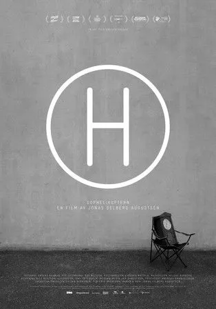 Adam Huuva interpreta a Robber en Sophelikoptern