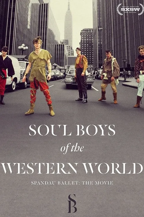 Tony Hadley interpreta a Self - Vocals, Spandau Ballet en Soul Boys of the Western World
