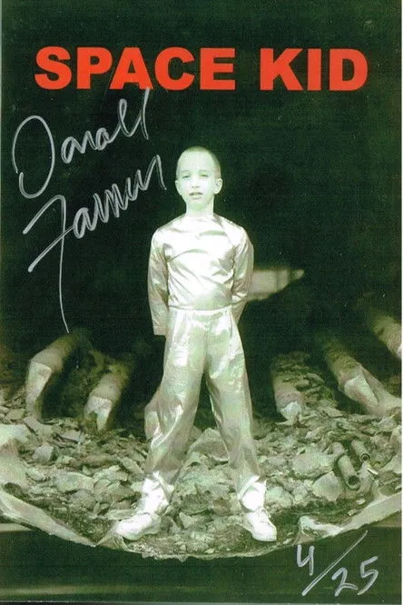 Maria Ortiz interpreta a en Space Kid