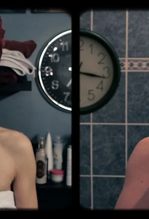 Jérémie Loiseau interpreta a H en Split Time