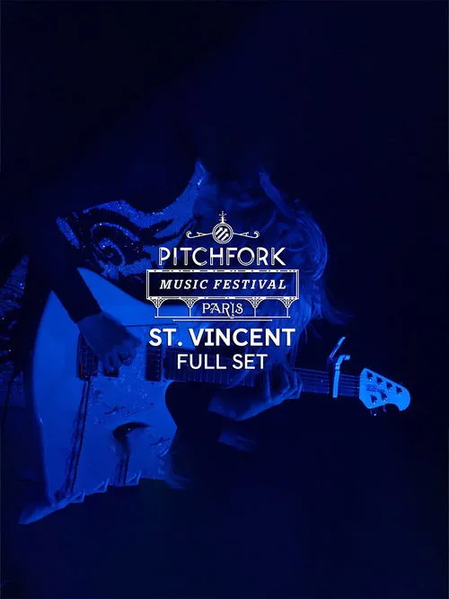 St. Vincent interpreta a Self en St. Vincent: Live at the Pitchfork Music Festival Paris 2014
