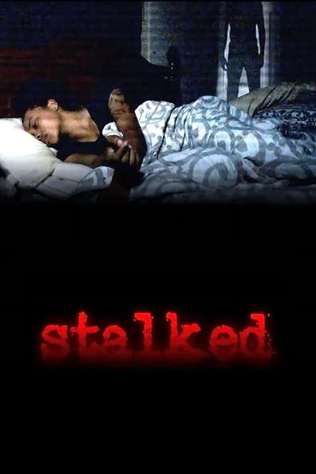 Karen Robinson interpreta a Evelyn en Stalked