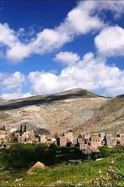 ??µ?t??? ?et??p????? interpreta a Director en Στο ύψος της χαραμάδας