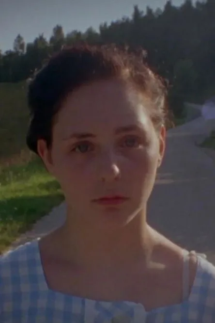 Marija Pavlin interpreta a She old en STOJ!