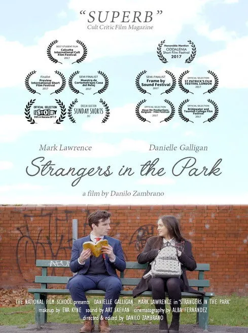 Danielle Galligan interpreta a Aisling en Strangers in the Park