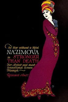 Bhogwan Singh interpreta a Ayeshi en Stronger Than Death