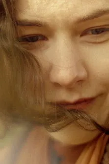 Grete Jürgenson interpreta a Nele en Sume mälestus