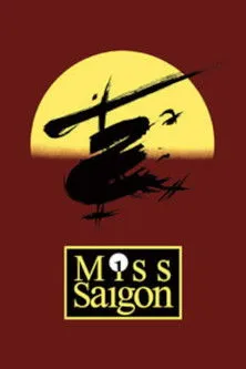 Ma-Anne Dionisio interpreta a Kim en Sun & Moon - The Making of Miss Saigon and the Princess of Wales Theatre