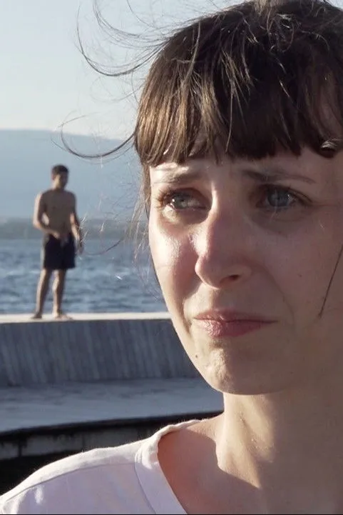 Georgia Rushton interpreta a en Sun Set Rise