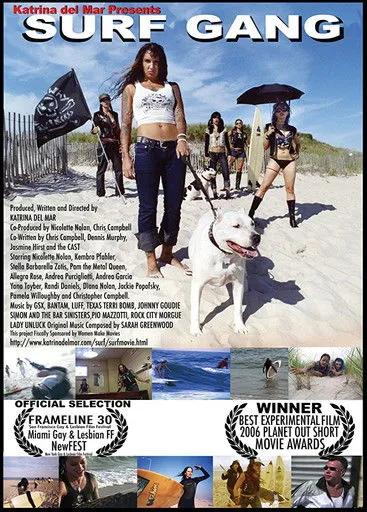 Kembra Pfahler interpreta a Blackie Rockaway en Surf Gang