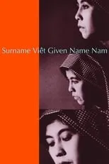 Lan Trinh interpreta a Self en Surname Viêt Given Name Nam